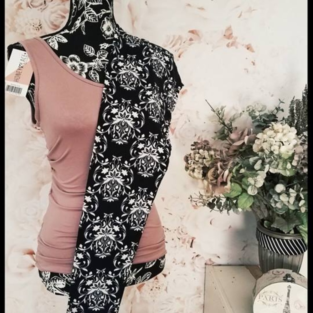 OS Black/White Demask Leggings